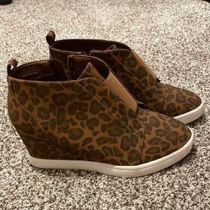 Wedge ankle sneakers